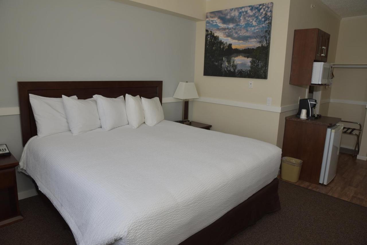 Days Inn By Wyndham Lamont Eksteriør billede